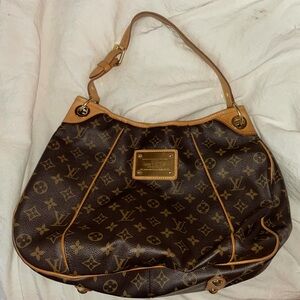 Louis Vuitton Galleria bag